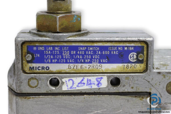 micro-switch-BZE6-2RQ9-micro-switch-(Used)-3