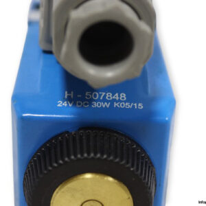 Vickers-DG4V-3-2AL-M-U-H7-60-solenoid-operated-directional-valve-(new)-1