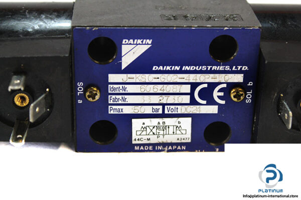 daikin-j-ks0-g02-44cp-30-directional-control-valve-1