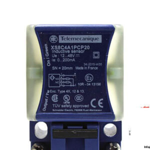 telemecanique-xs8c4a1pcp20-inductive-sensor-3