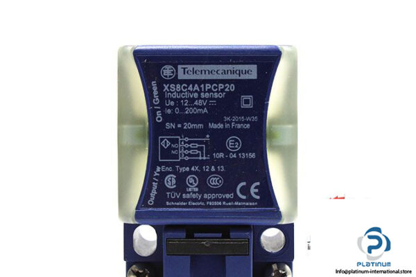 telemecanique-xs8c4a1pcp20-inductive-sensor-3