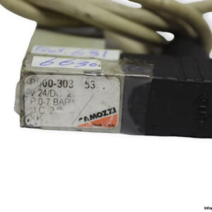 Camozzi-P000-303-P53-mini-solenoid-valve-(used)-1