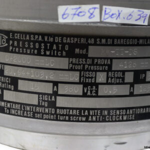 cella-MW-TT-DS-differential-pressure-switch-(used)-2