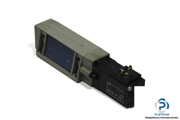 bosch-0-820-016-004-solenoid-valve