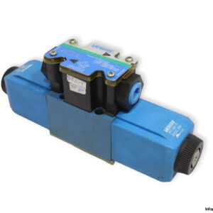vickers-DG4V-5-2CJ-M-U-H6-20-solenoid-operated-directional-valve-used