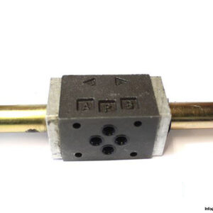atos-dhx-710_40-solenoid-operated-directional-valve-without-coil-2
