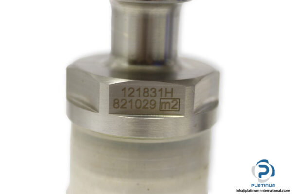 ifm-SI6800-flow-monitor-(used)-3