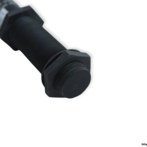 schmersal-CSS-8-180-2P-D-E-LST-safety-sensor-used-2