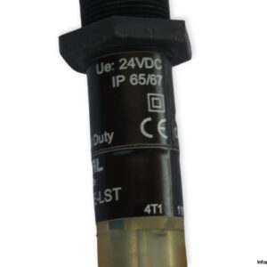 schmersal-CSS-8-180-2P-D-E-LST-safety-sensor-used-5