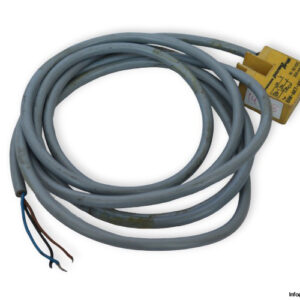 turck-BIM-AKT-AP6X-magnetic-inductive-proximity-sensor-(Used)