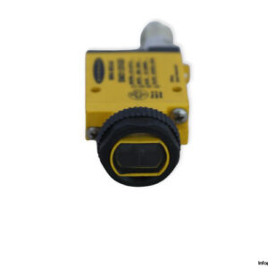 banner-SM312DQD-diffuse-photoelectric-sensor-(Used)-1