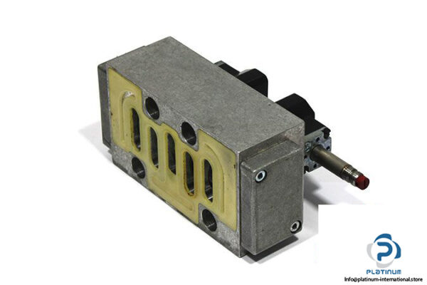 norgren-um_22354_6123-double-solenoid-valve-2