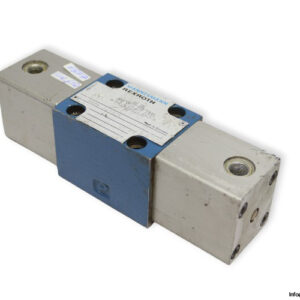 Rexroth-4WP-6-J53_N-directional-valve-with-fluidic-actuation-(used)