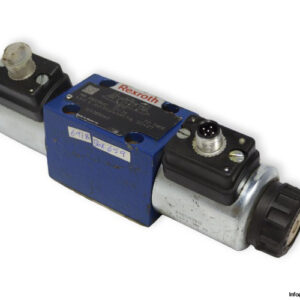 Rexroth-R901235402-solenoid-operated-directional-valve-(used)