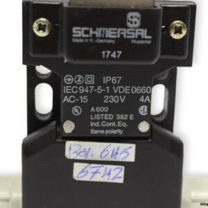 schmeasal-IEC947-5-1-VDE0660-safety-interlock-switch-(used)-1