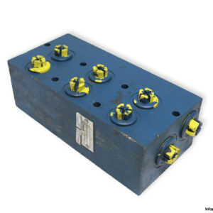 rexroth-R900172200-multi-station-manifold-block-(used)