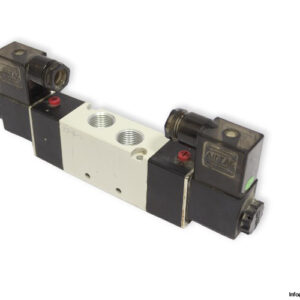 Airtac-4V320-10-solenoid-valve-(used)