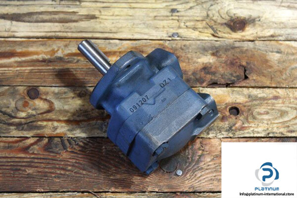 vickers-v20-1b8b-1c-11en1000-variable-vane-pump-1