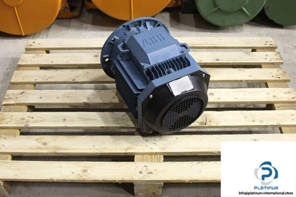 abb-m2aa-132-m-8-3-phase-electric-motor-2