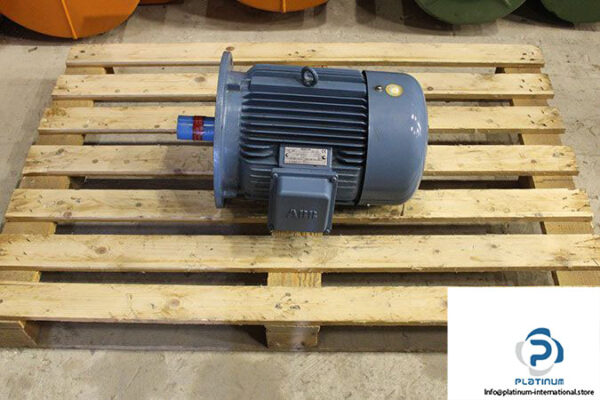 abb-qy132s8a-3-phase-electric-motor-2