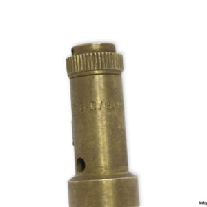 az-TUV-SV-91-882-8-D-G-0-65-safety-valve-used-4