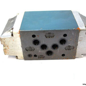 bosch-0-810-001-246-directional-control-valve-3