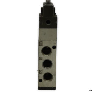 Smc-EVZM550-mechanical-valve-(used)-1
