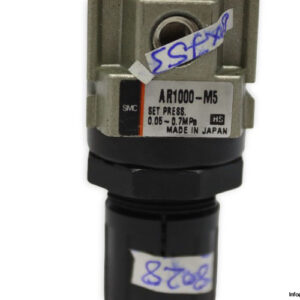Smc-AR1000-M5-pressure-regulator-(used)-1