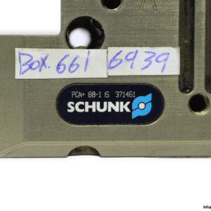 schunk-PGN-80-1-IS-universal-gripper-used-2