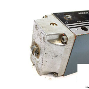 bosch-0-810-001-246-directional-control-valve-2
