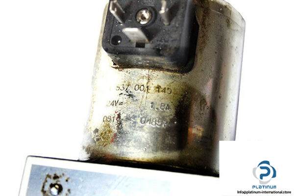 bosch-0-810-001-904-directional-control-valve-2