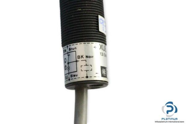 telemecanique-XUB-H02323-retroreflective-sensor-(Used)-3