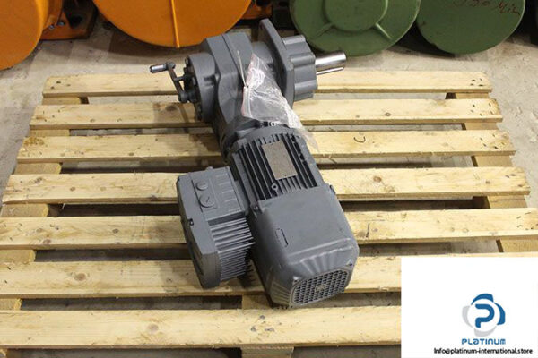 sew-hk50-drn90s4_be2_mm15_iv-helical-bevel-gearmotor-3