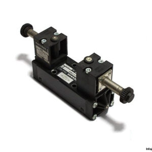 Pneumax-1011.52.3.5.M3P-double-solenoid-valve