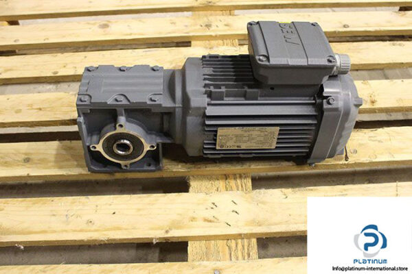 sew-W30-DRN80M4-spiroplan-gearmotor