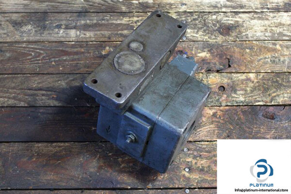 rexroth-pv6v3-21_40r8mc-63-a1-variable-vane-pump-1