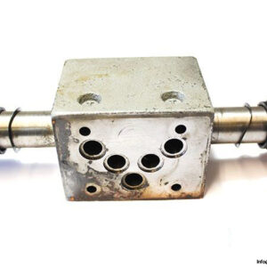 duplomatic-d4d-s3_60-solenoid-operated-directional-valve-without-coil-2