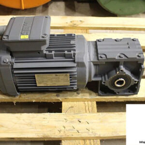 sew-W30-DRN80M4-spiroplan-gearmotor-1