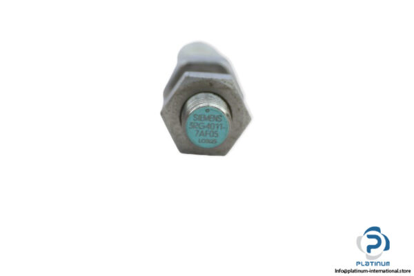 siemens-3RG4011-7AF05-inductive-sensor-(Used)-3