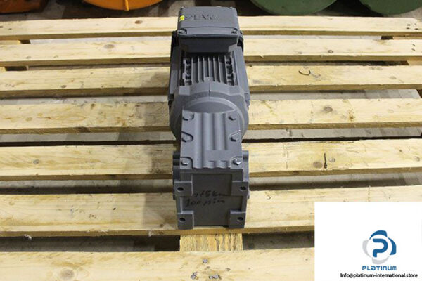 sew-w30-drn80m4-spiroplan-gearmotor-2