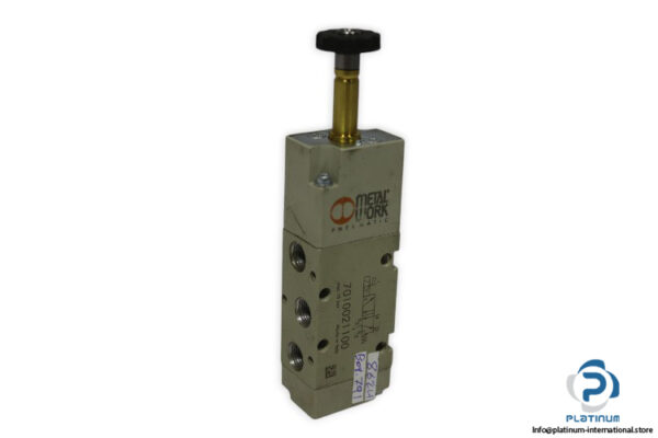 Metal-work-7010021100-single-solenoid-valve-without-coil-(used)