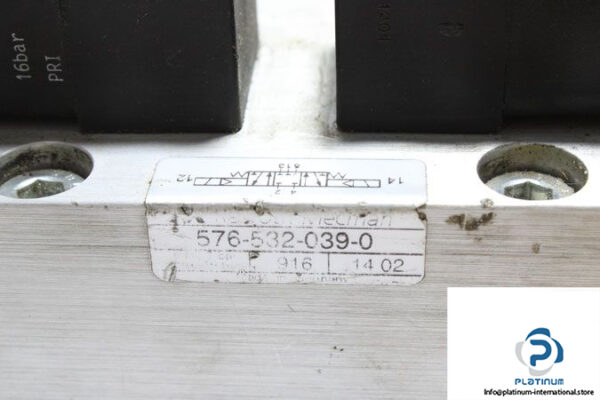 rexroth-576-532-039-0-double-pneumatic-valve-4