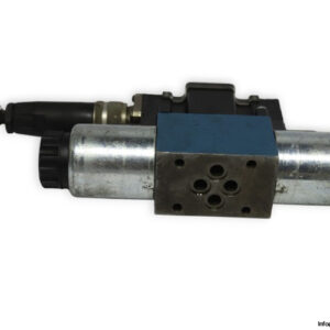 Rexroth-4WRAEB-6-E30-21-G24N9K31-A1V-proportional-directional-valve-(used)-3