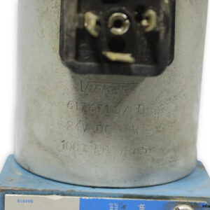 Vickers-DG4V-5-6C-M-U-EH6-20-solenoid-operated-directional-valve-(used)-1