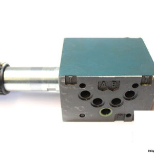 bosch-0-810-001-830-directional-control-valve-without-coil-2