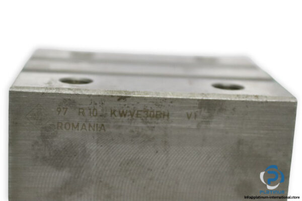 ina-KWVE30-BH-V1-linear-recirculating-ball-bearing-(used)-3