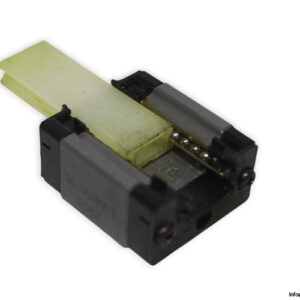 iko-LWESC15-C1S1-linear-guideway-block-(new)-carton-1