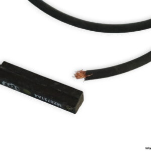 ipf-MZ0721A4-magnetic-sensor-(Used)-2