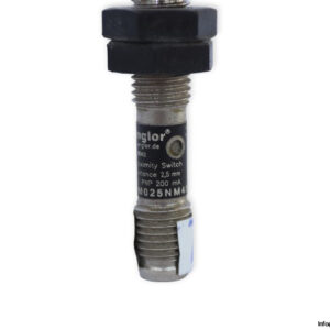 wenglor-IM025NM45VB8-inductive-proximity-sensor-(Used)-3