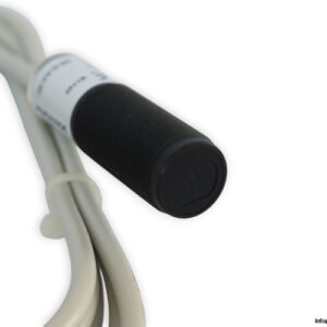 datalogic-S5-5-A4-30-axial-optic-retro-reflex-sensor-(New)-2